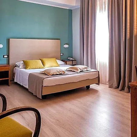 Hotel Cerchi 3*